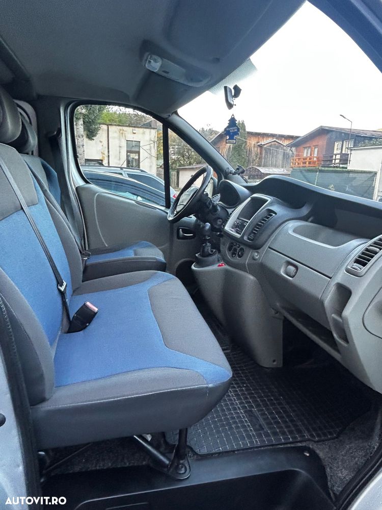 Renault Trafic - 10