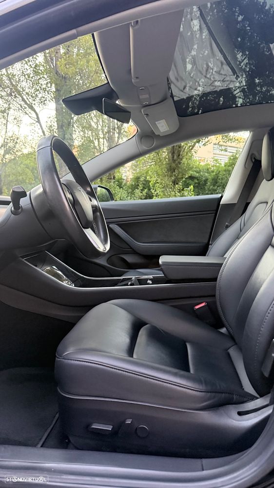 Tesla Model 3 Performance Dual Motor AWD - 37