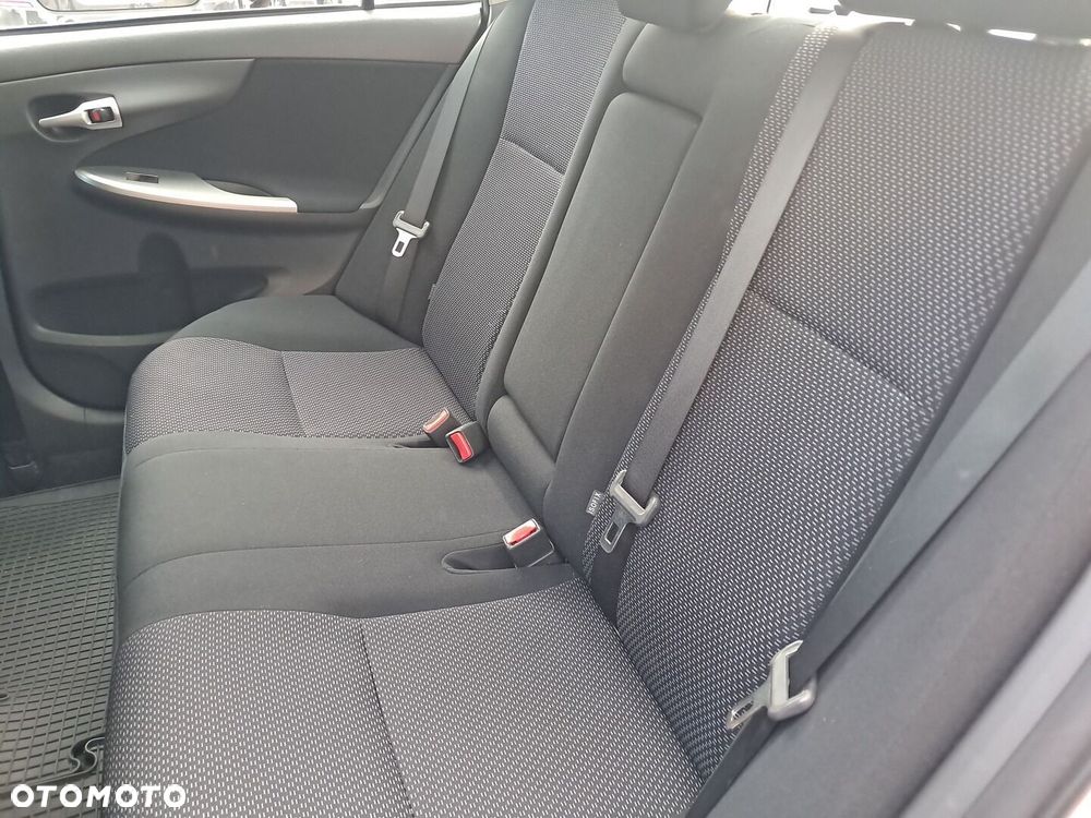 Toyota Corolla 1.6 Premium - 13