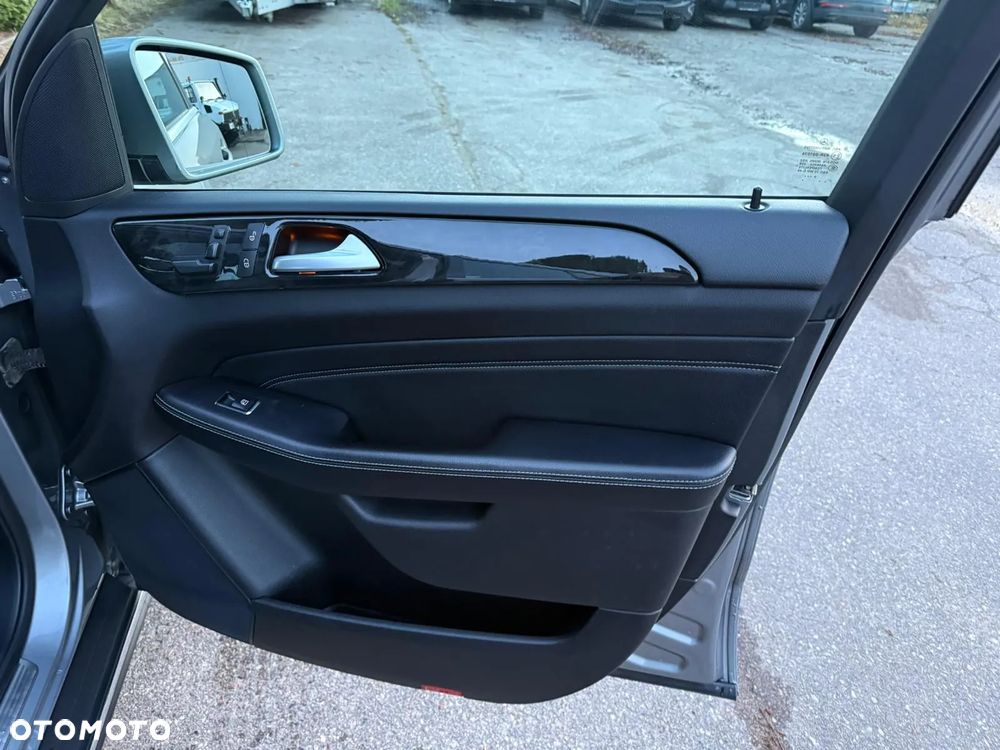 Mercedes-Benz ML 350 BlueTEC 4MATIC 7G-TRONIC - 25