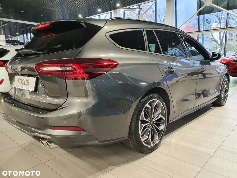 Ford Focus 1.0 EcoBoost mHEV ST-Line X - 6