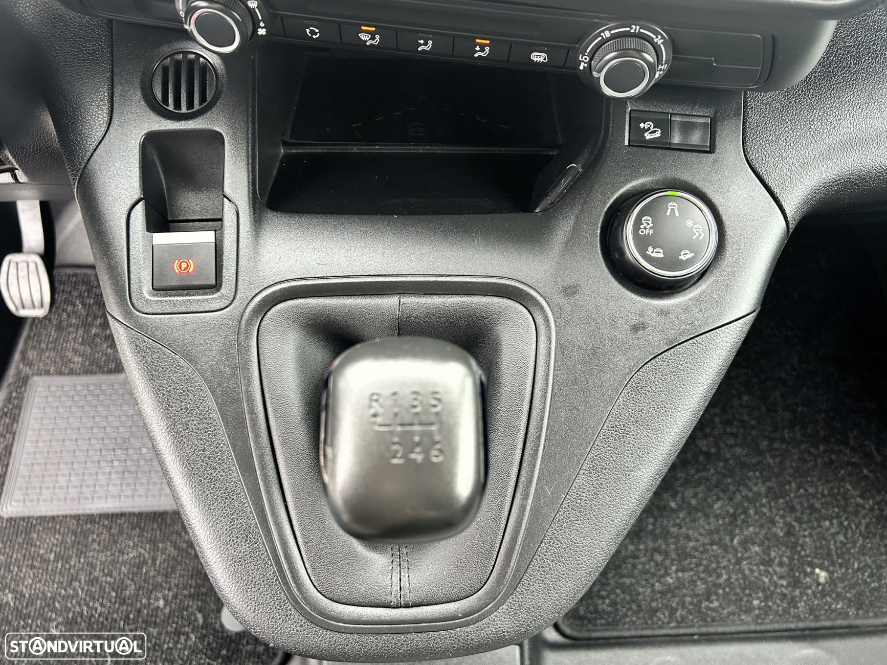 Peugeot Partner 1.5 BlueHDi Asphalt Longa - 22