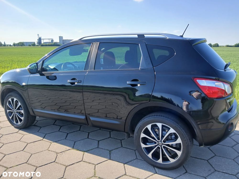 Nissan Qashqai 1.6 dCi N-Connecta - 33