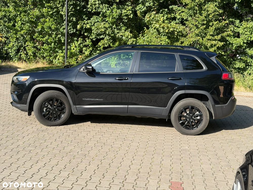 Jeep Cherokee - 13