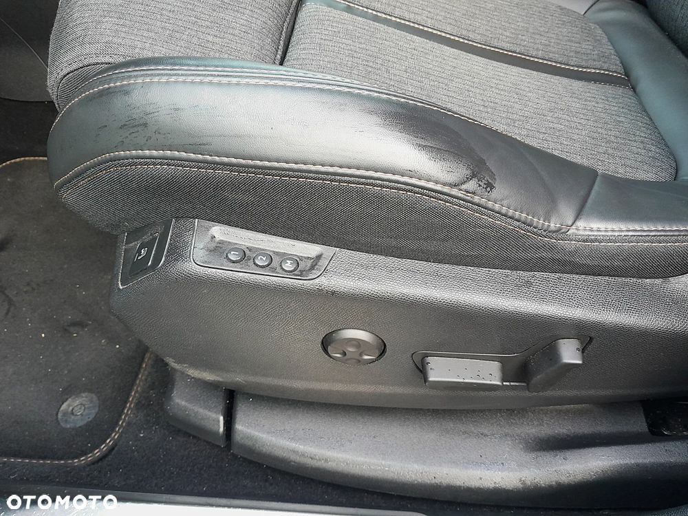 Peugeot 3008 - 19