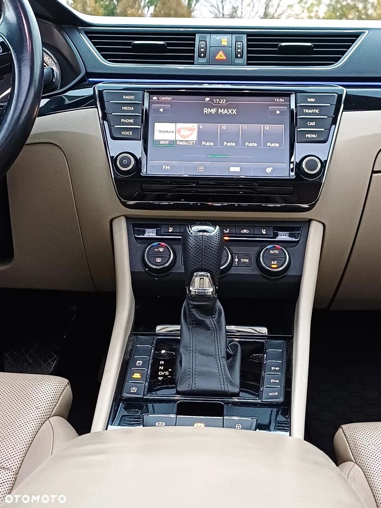 Skoda Superb Combi 2.0 TSI 4x4 DSG L&K - 13