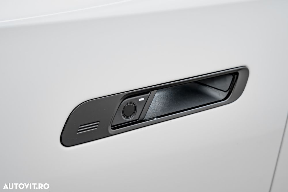 BMW Seria 7 740Ld xDrive MHEV - 16