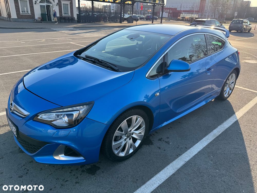 Opel Astra OPC - 2