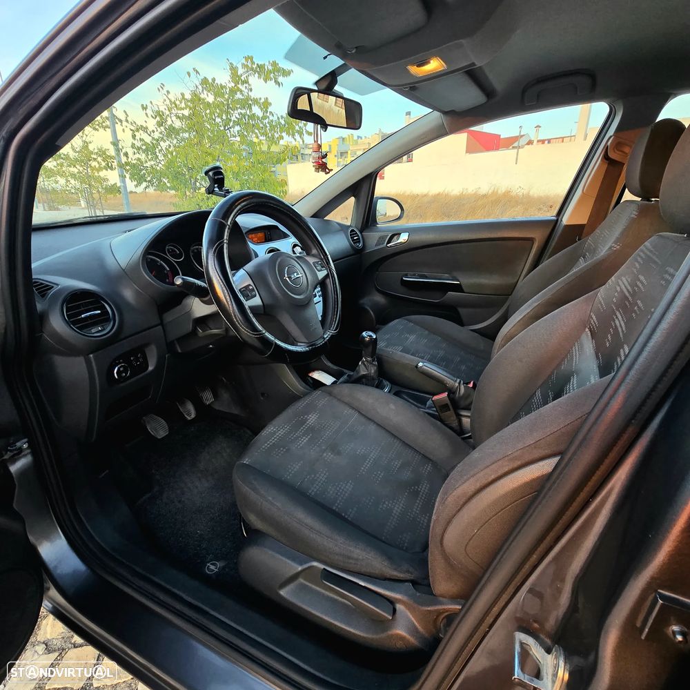 Opel Corsa 1.3 CDTi Enjoy EcoFLEX - 9