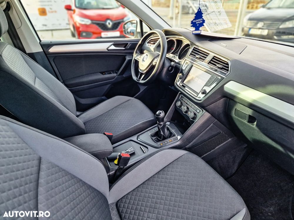 Volkswagen Tiguan - 9