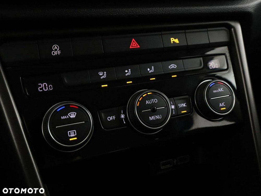 Volkswagen T-Roc 1.0 TSI Style - 29