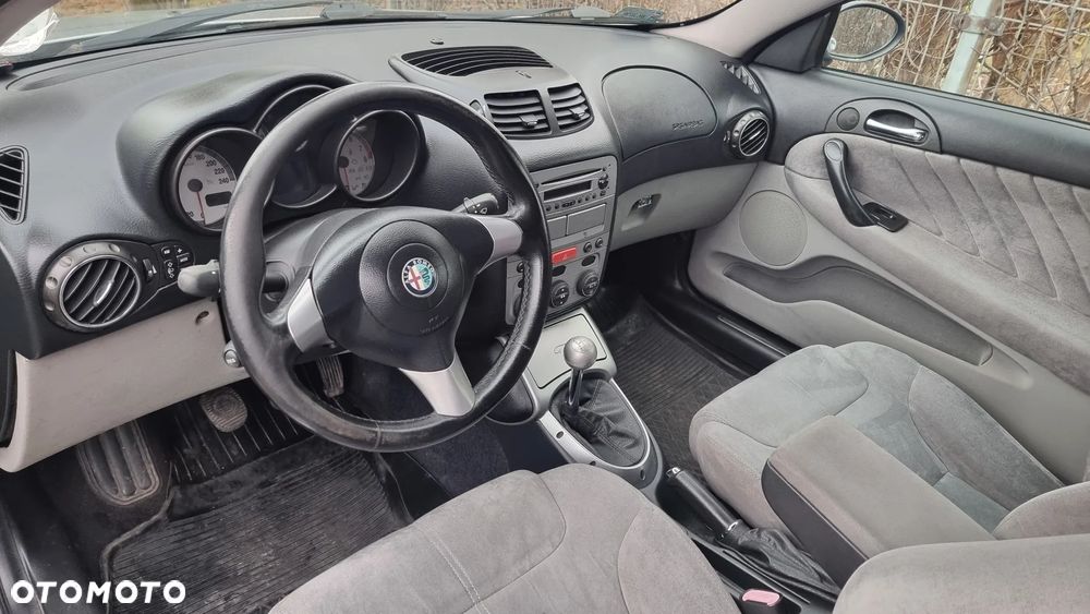 Alfa Romeo GT 2.0JTS Progression - 15