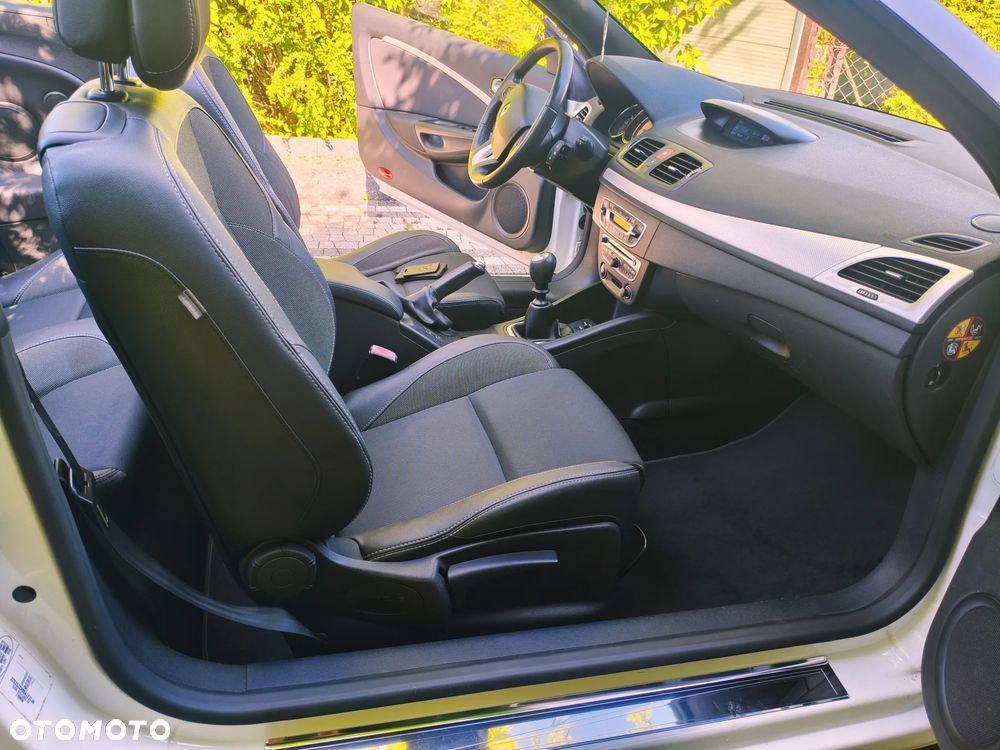 Renault Megane TCe 130 Dynamique - 22