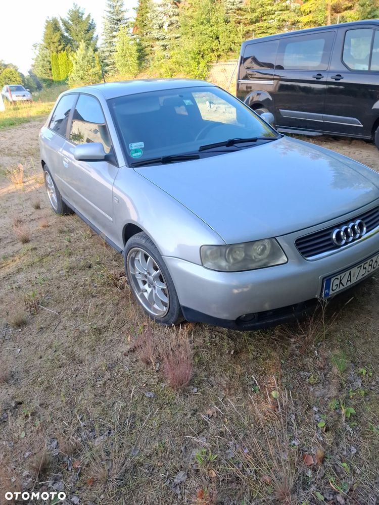 Audi A3 3-drzwiowe 1.6 FSI Ambiente - 2