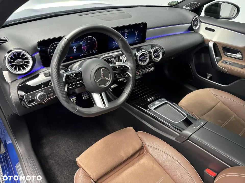 Mercedes-Benz Klasa A 200 d AMG Line 8G-DCT - 13