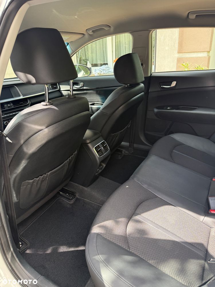 Kia Optima 1.6 T-GDI L DCT - 24