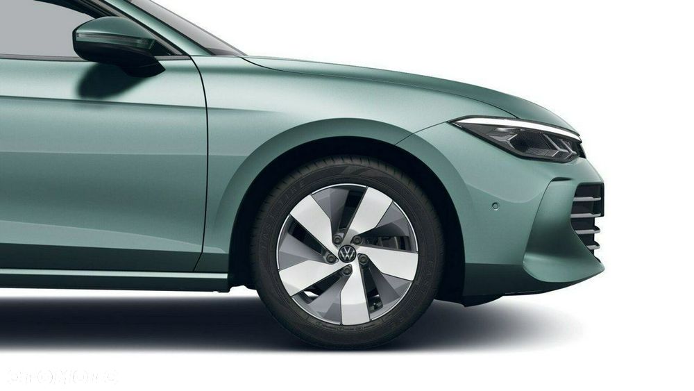 Volkswagen Passat - 5