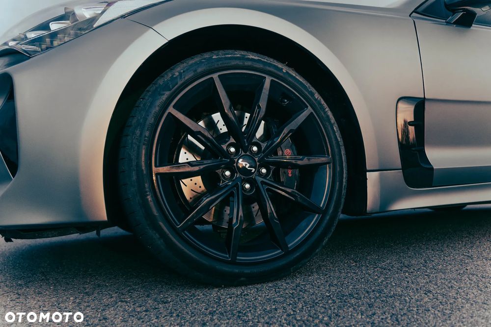 Kia Stinger - 19