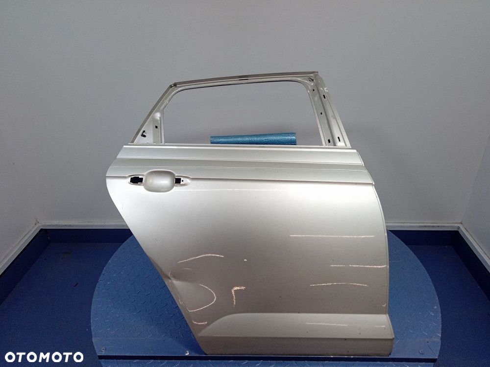 VW POLO VI DRZWI TYŁ PRAWE - 1