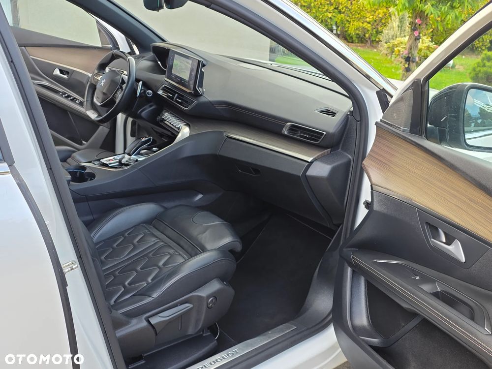 Peugeot 3008 1.6 PureTech Hybrid4 PHEV GT S&S EAT8 - 33