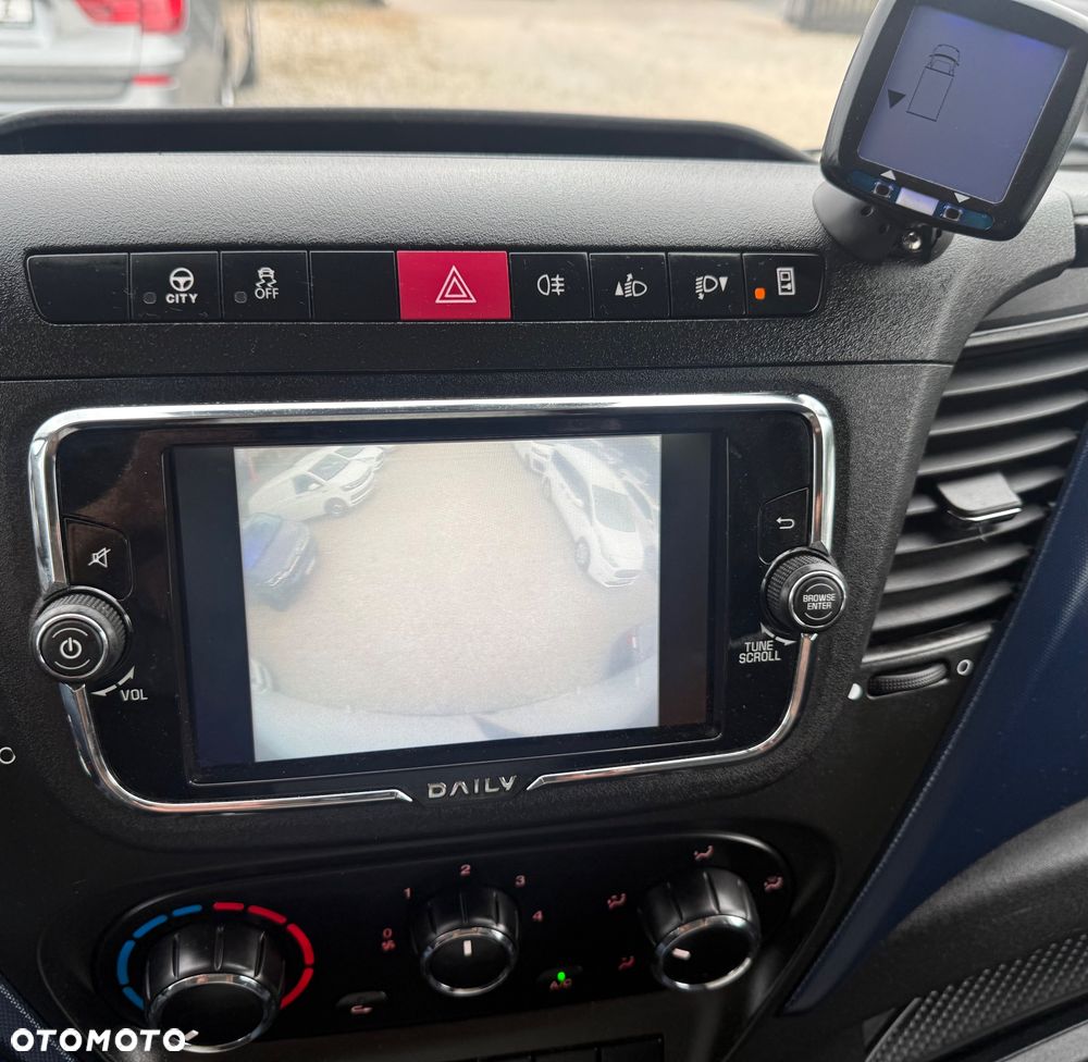 Iveco DAILY - 27