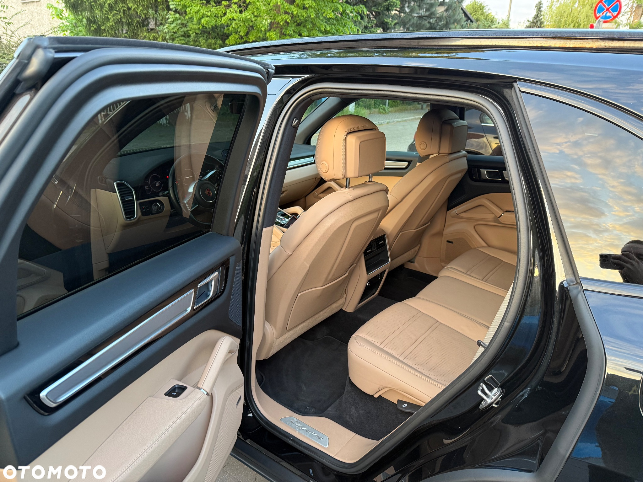 Porsche Cayenne E-Hybrid Platinum Edition - 11