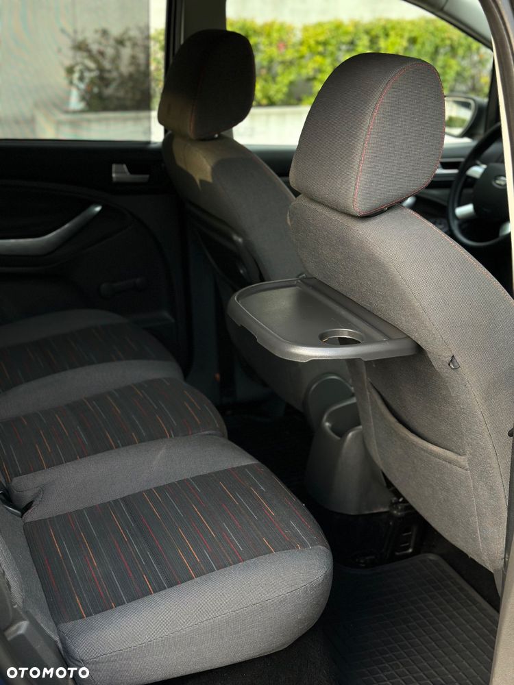 Ford C-MAX - 16