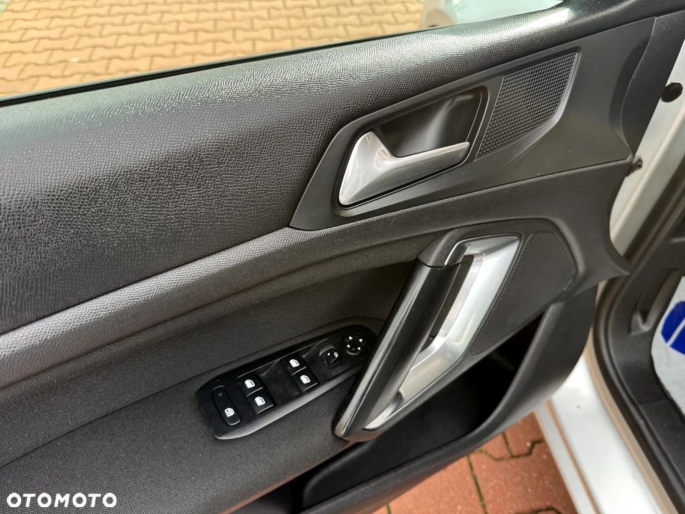 Peugeot 308 - 18