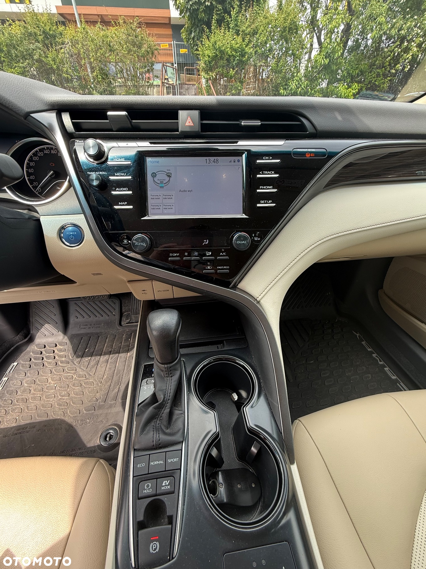 Toyota Camry 2.5 Hybrid Executive CVT - 13