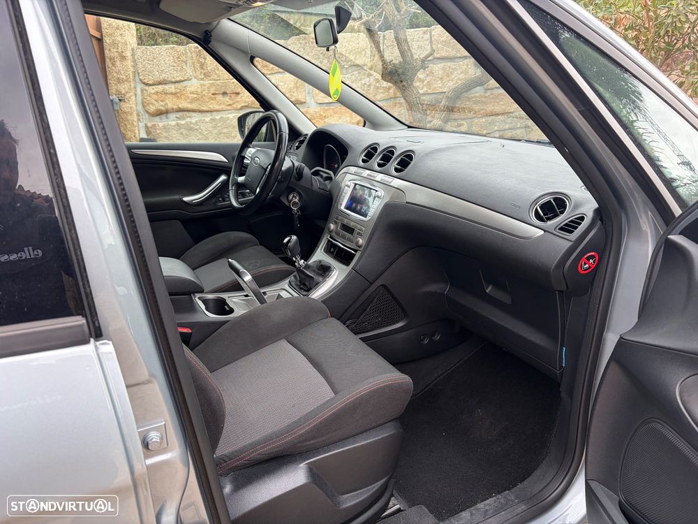 Ford S-Max 2.0 TDCi Trend 7L - 19