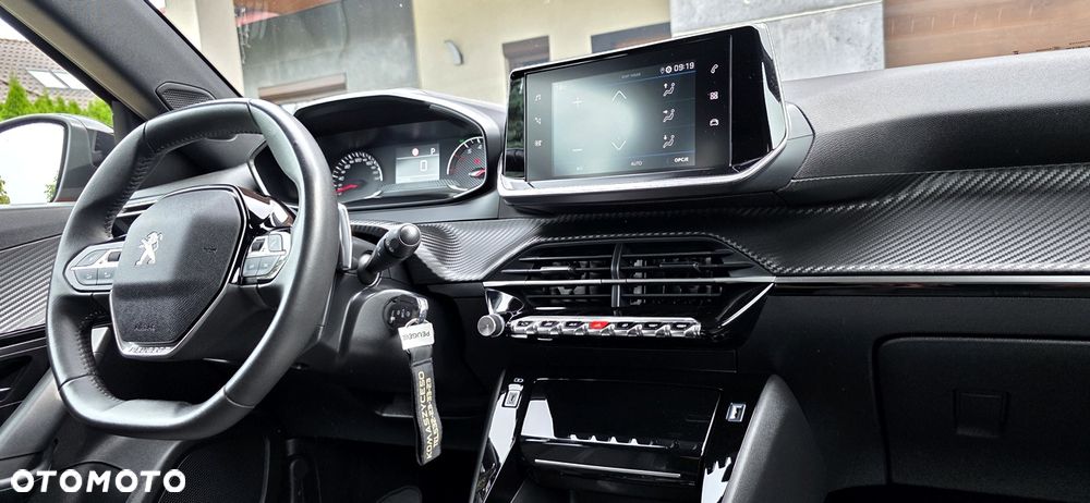 Peugeot 2008 1.5 BlueHDi Allure S&S EAT8 - 7
