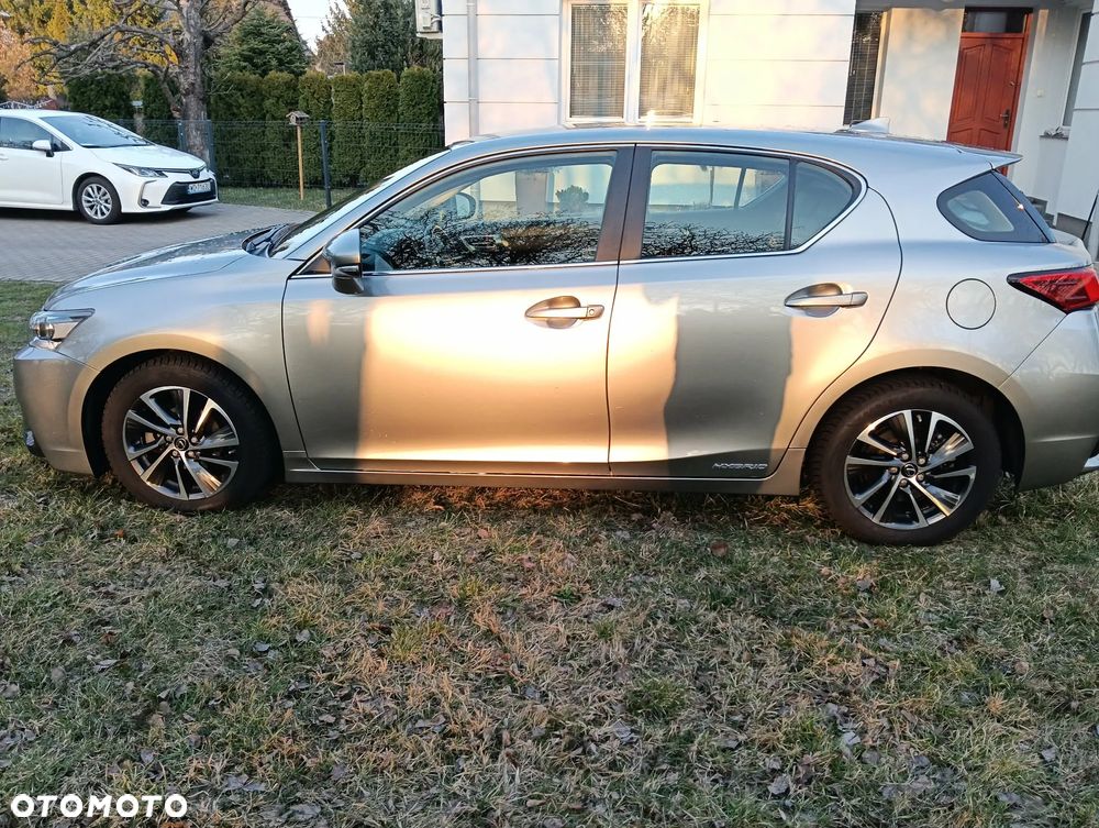 Lexus CT 200h Elegance - 2
