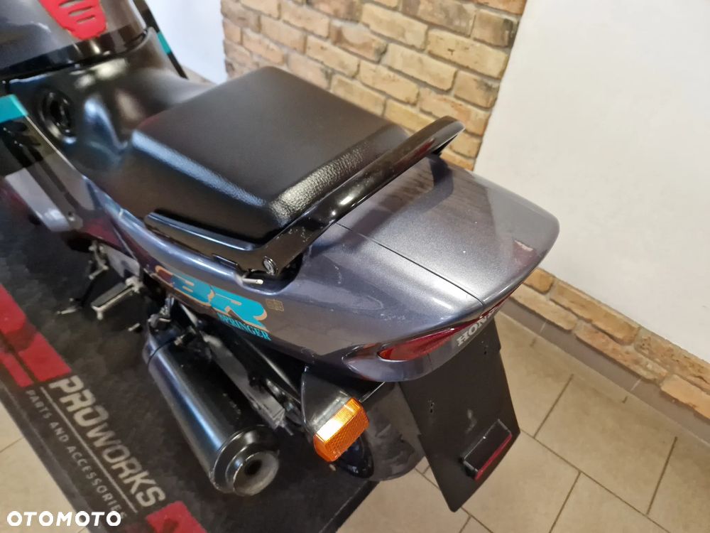 Honda CBR - 13
