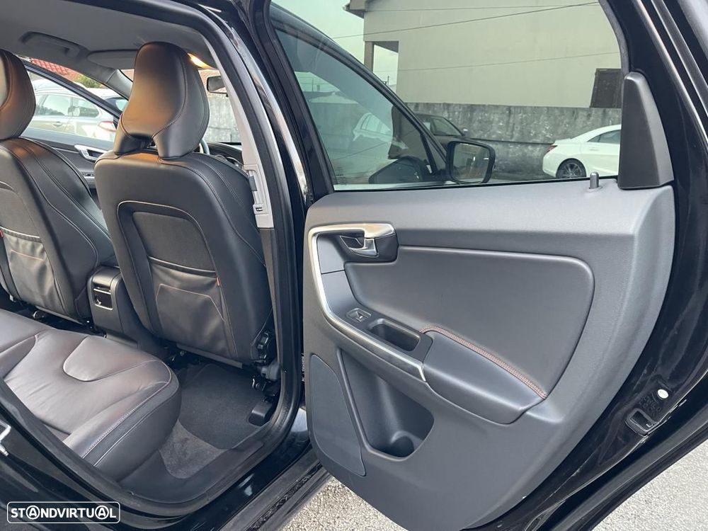 Volvo XC 60 D4 Ocean Race - 17