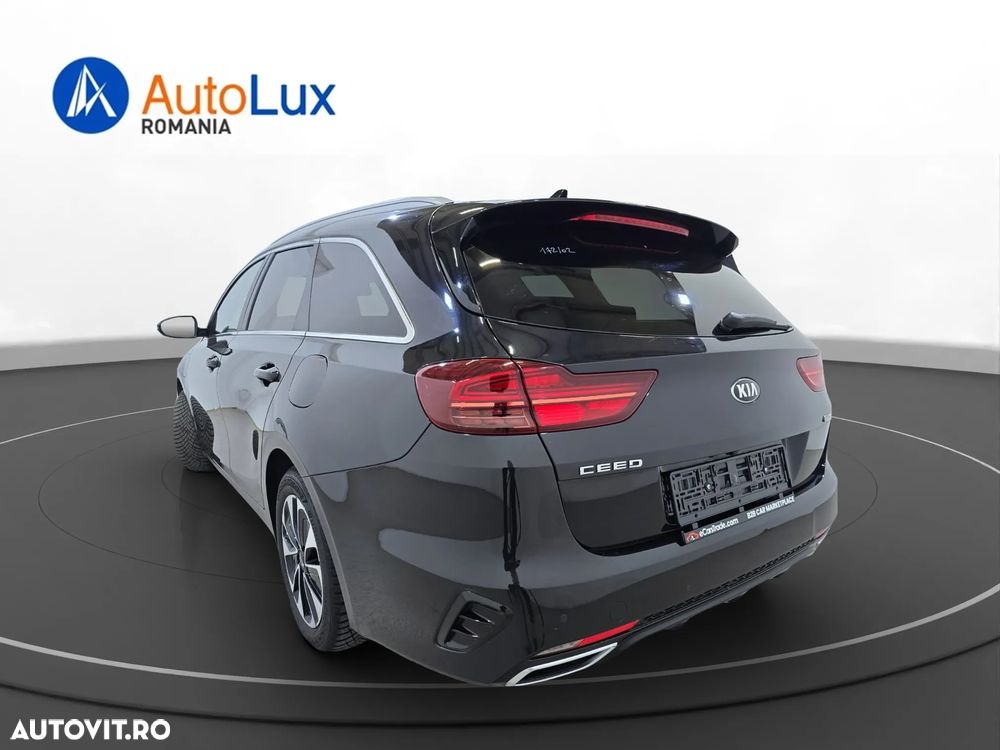 Kia Ceed 1.6 GDI 6DCT PHEV Vision - 4