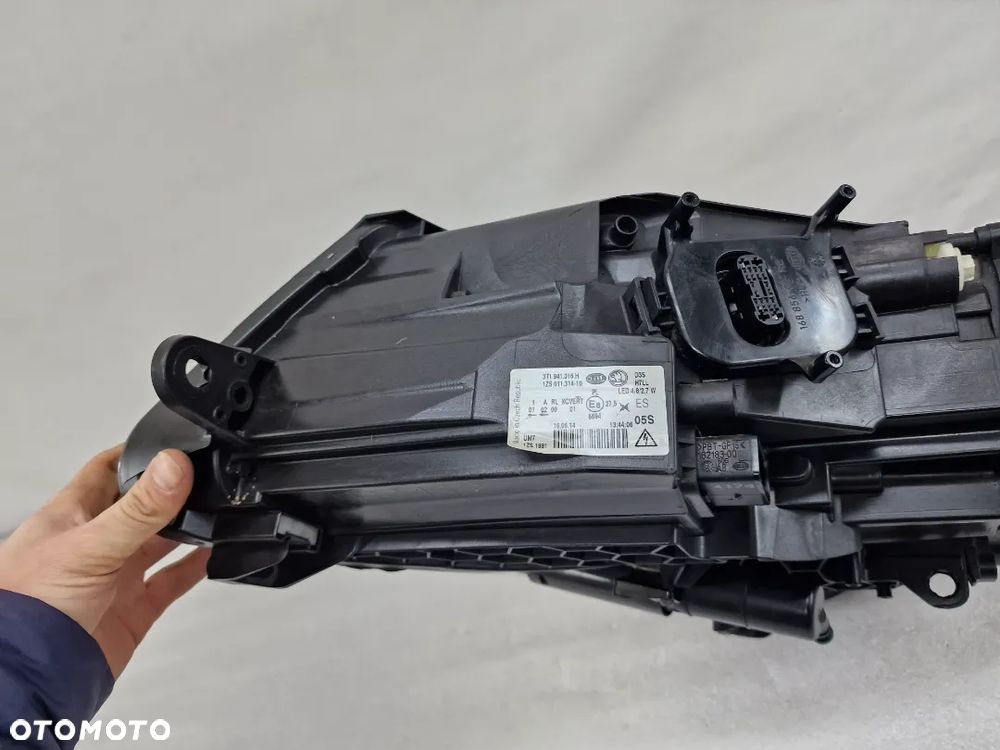 SKODA SUPERB II LIFT 3T0 12-15 BI-XENON BIXENON SKRĘTNY + SPRYSKIWACZ PRAWY PRAWA LAMPA PRZEDNIA PRZÓD , NR 3T1941016H , NR AUKCJI LL239 - 11