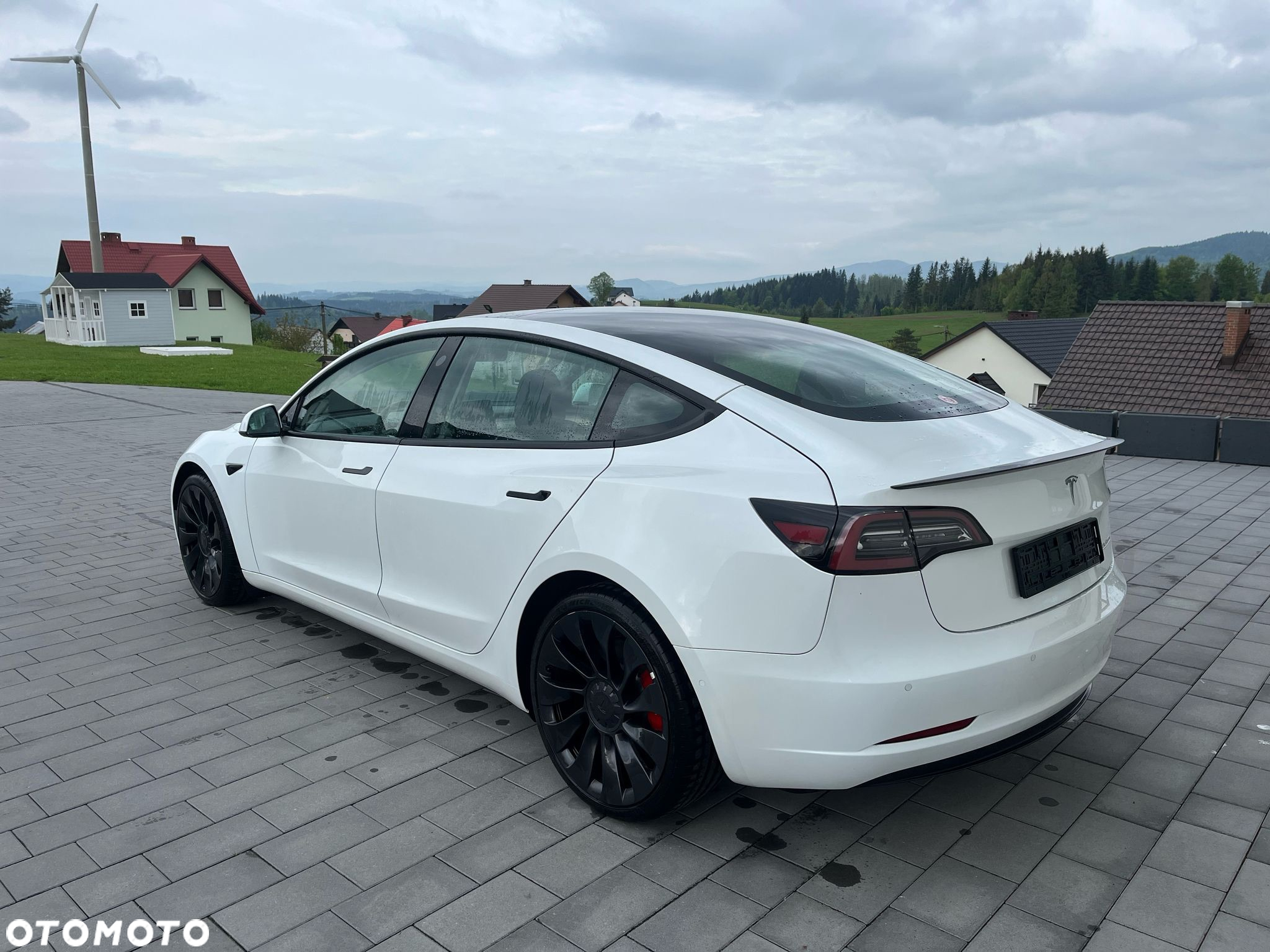 Tesla Model 3 Langstreckenbatterie Allradantrieb Dual Motor Performance - 2