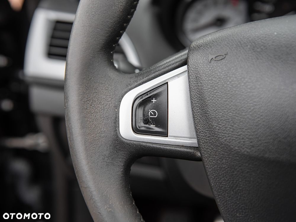 Renault Megane TCe 180 GT - 17