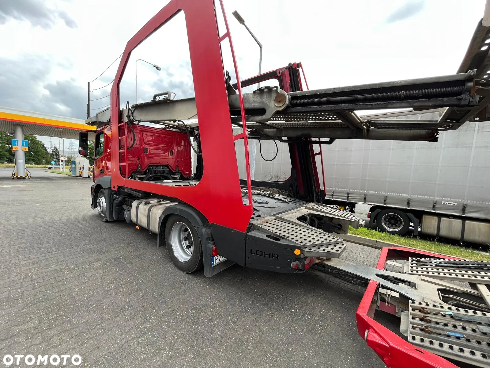 Mercedes-Benz Actros - 12