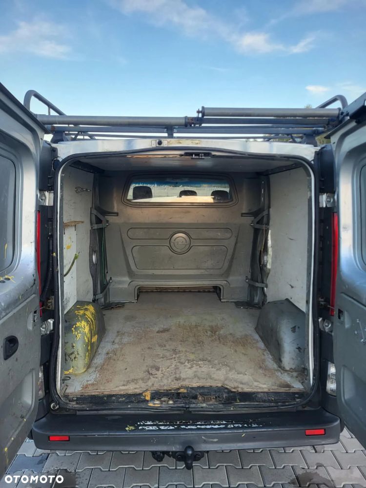 Opel Vivaro - 19
