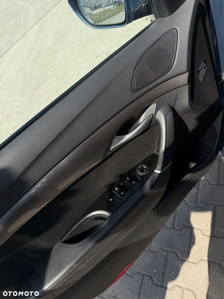 Hyundai i40 Kombi blue 1.7 CRDi Style - 12