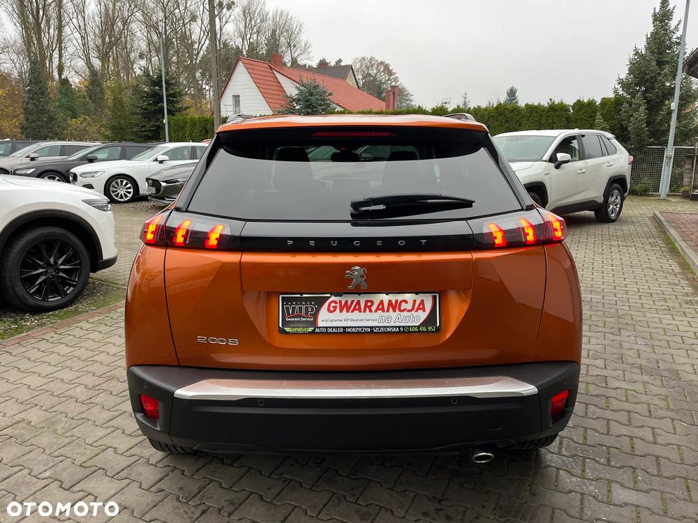 Peugeot 2008 1.5 BlueHDi Allure S&S EAT8 - 11