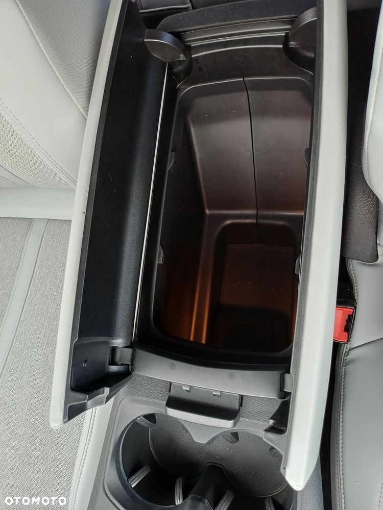 Peugeot 3008 1.6 THP Allure S&S EAT6 - 32