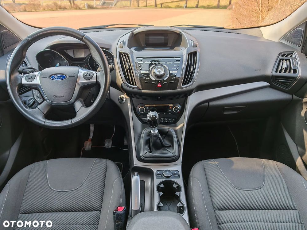 Ford Kuga 1.5 EcoBoost 2x4 Titanium - 7
