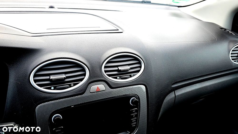Ford Focus 1.8 FF Platinium X - 35