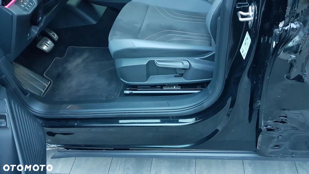 Volkswagen ID.4 - 16