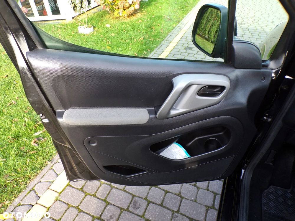 Citroën Berlingo Multispace BlueHDi 100 SELECTION - 17