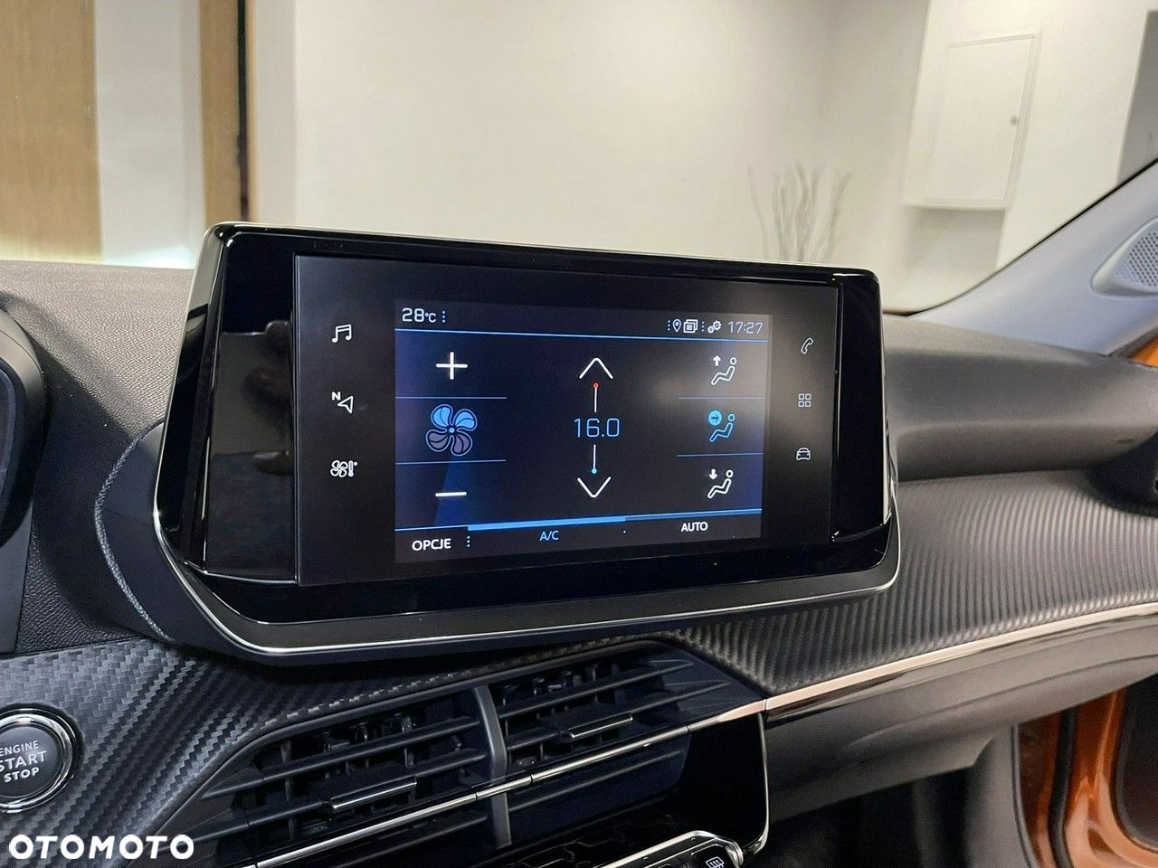 Peugeot 2008 PureTech 130 Allure - 29