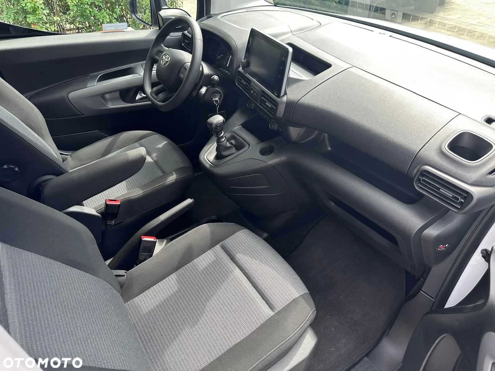 Toyota Proace City Verso Long 1.5 D-4D Business - 10