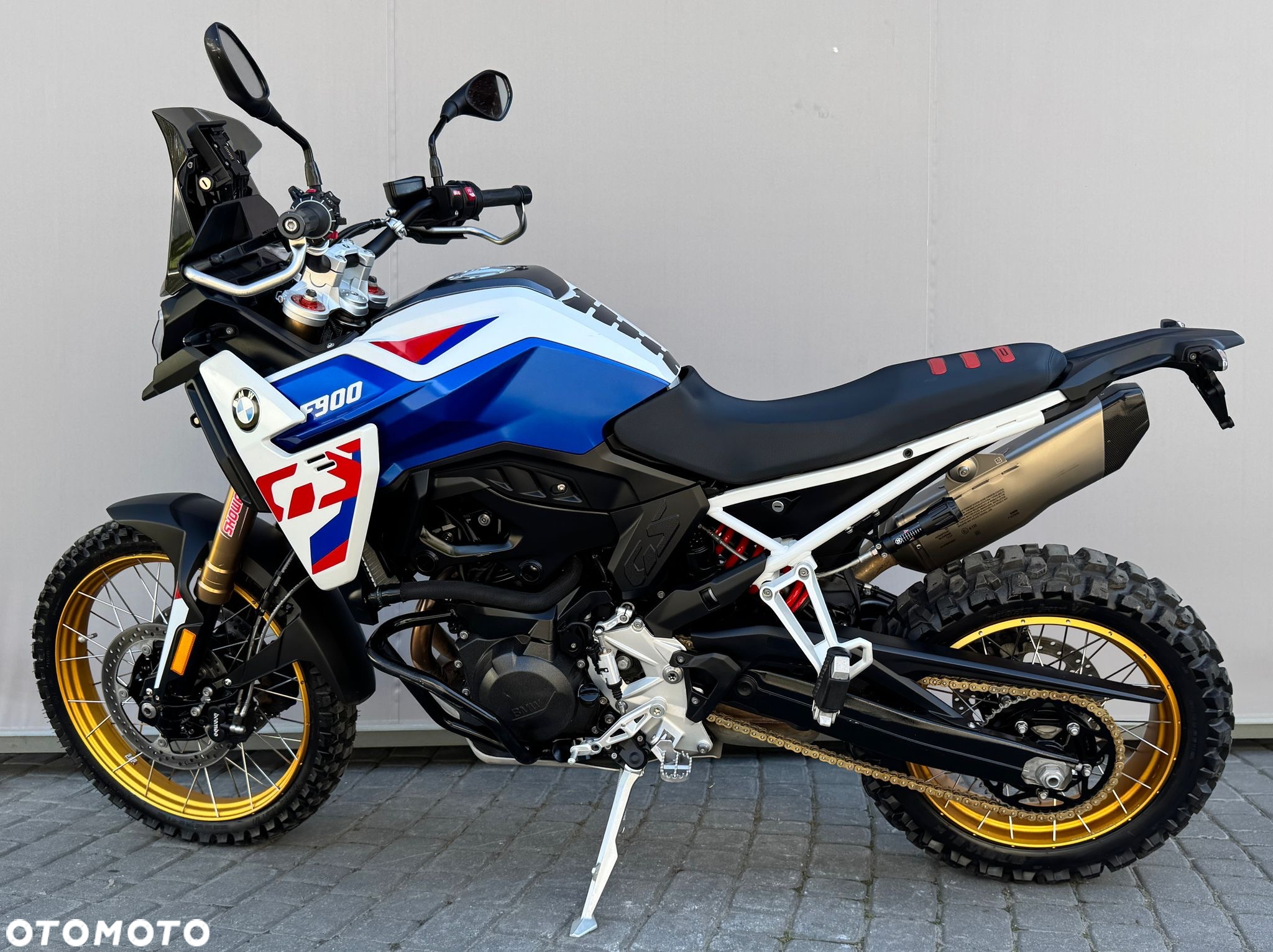 BMW F